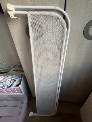 Litera con armario integrado