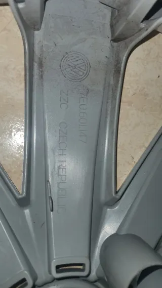 Tapacubos Volkswagen 16 pulgadas (4 unidades)