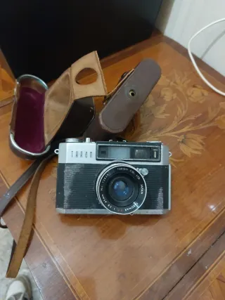 Macchina fotografica vintage Taron