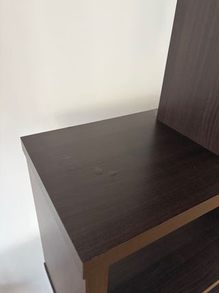 Estantería madera oscura / negro