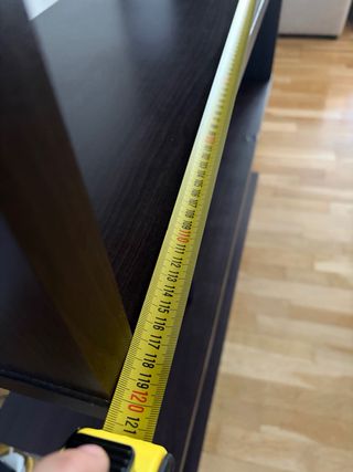 Estantería madera oscura / negro