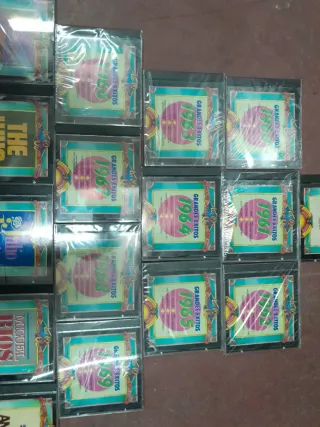 Lote CDs Grandes Éxitos de los 60,precio por todos