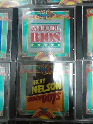 Lote CDs Grandes Éxitos de los 60,precio por todos