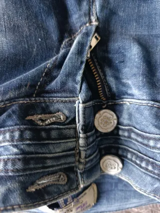 Pantalón vaquero azul desgastado, Bershka talla 38