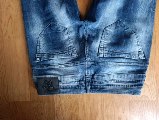 Pantalón vaquero azul desgastado, Bershka talla 38
