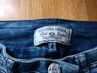 Pantalón vaquero azul desgastado, Bershka talla 38