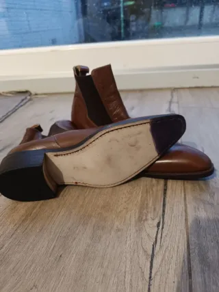 Botas de piel hechas a mano