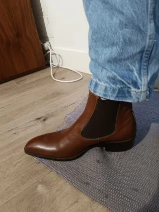 Botas de piel hechas a mano