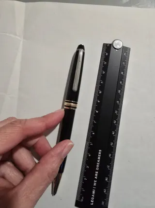 Bolígrafo Montblanc Negro y Dorado