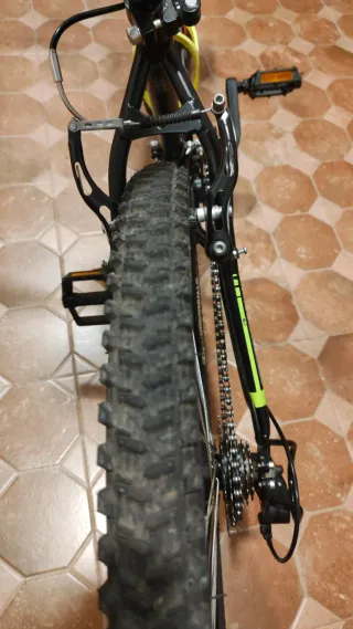 Bicicleta Rock Rider st500