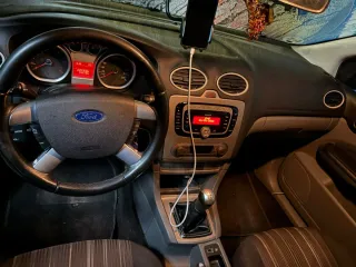 Ford Focus sendan 2009