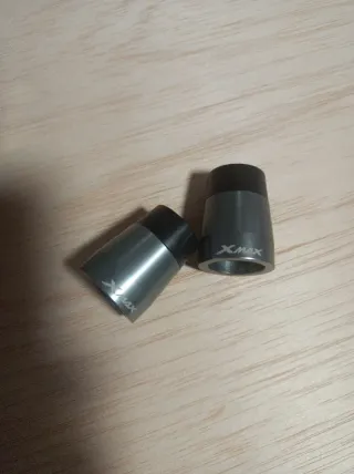 Manetas y contrapesos Yamaha XMAX 300 Año 2019