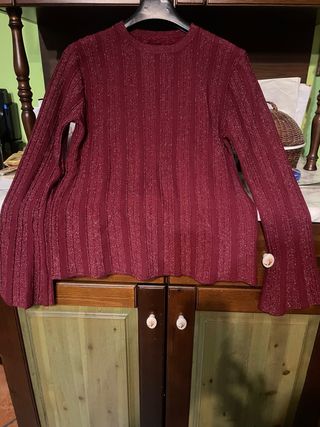 Maglione bordeaux con fili lamé