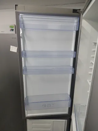Nevera Beko Gris