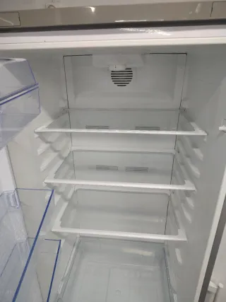 Nevera Beko Gris