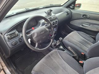 Ford Escort 1.8TD *Gancho de remolque*