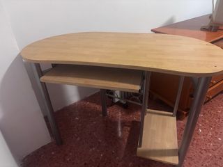 Escritorio madera y metal