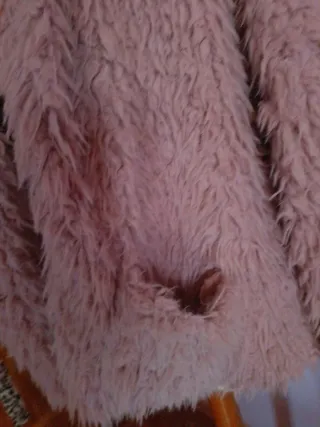Chaqueta abrigo pelo sintético rosa