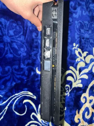 PS4 Slim 1TB + 2 Mandos + Juegos