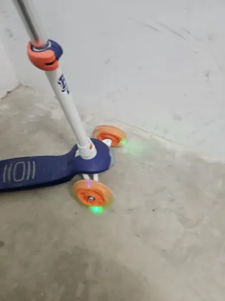 PATINETE 3 RUEDAS LUMINOSAS