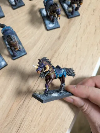 Warhammer Bárbaros a Caballo Guerreros del Caos