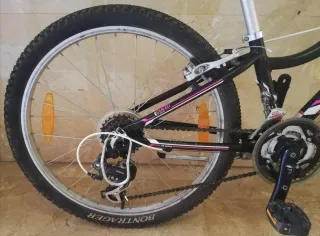 Bici MTB TREK,Modelo:mt two twenty 220,24 Pulgadas