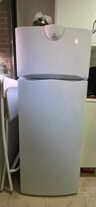 Nevera Indesit Blanca