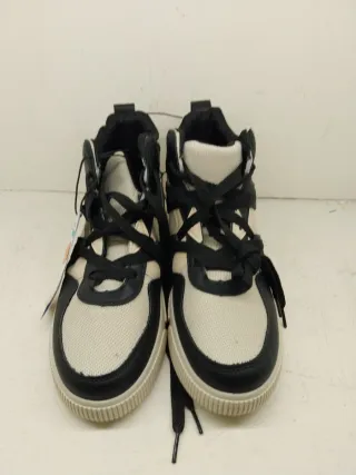 Scarpe Altr beige e nere