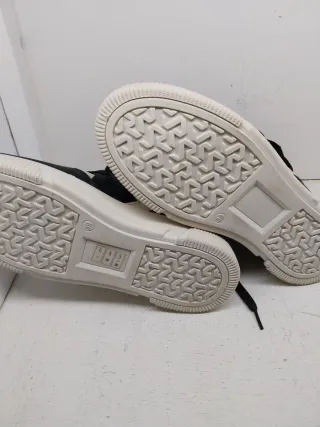 Scarpe Altr beige e nere