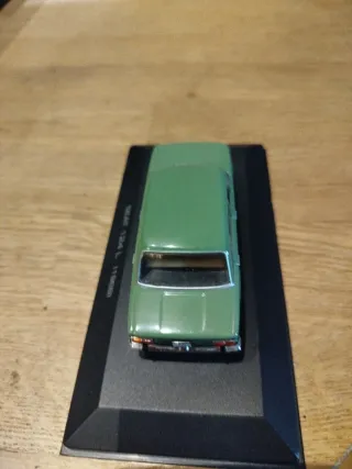 SEAT 124 L (1969) Colección 1/43