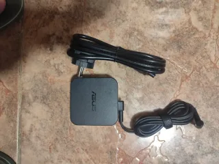 Cargador ASUS para portátil