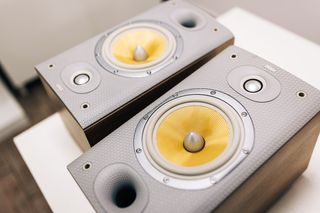 Altavoces Bowers & Wilkins B&W DM 601 S3