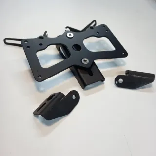 PORTAMATRICULAS MOTO UNIVERSAL RIZOMA PT062B