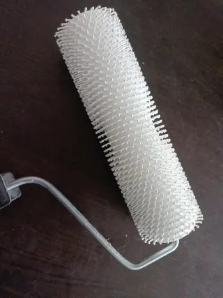 Rodillo de púas para construcción