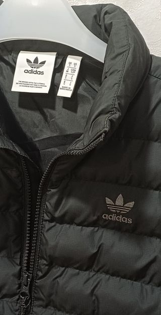Chaleco acolchado Adidas negro