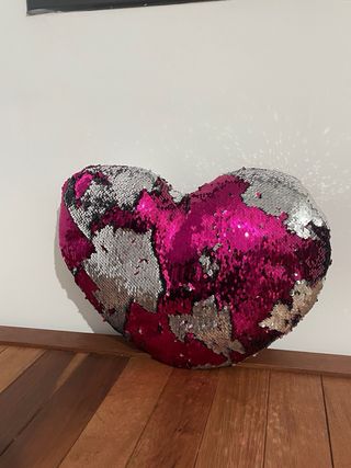 Cojín Corazón Lentejuelas Rosa y Plata ¡NUEVO!