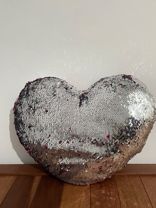 Cojín Corazón Lentejuelas Rosa y Plata ¡NUEVO!