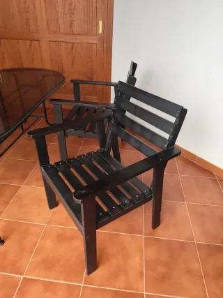 2 Mesas, 2 Sillas y un banco de terraza