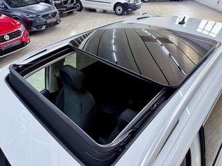 VOLKSWAGEN TOURAN R-LINE 2.0 TDI 150CV DSG 7PLAZAS