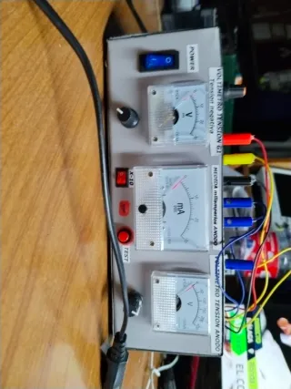 Tester de Válvulas termoionicas