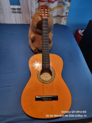 Guitarra Española Toledo Primera 34NT. Negociable