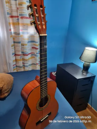 Guitarra Española Toledo Primera 34NT. Negociable