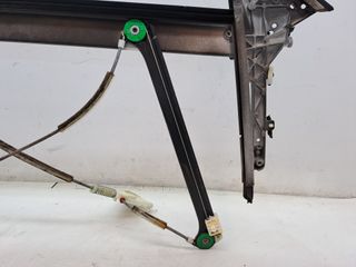 ELEVALUNAS DELANTERO DERECHO AUDI A3 (8P) (3)