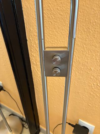 Lámpara de pie regulable IKEA