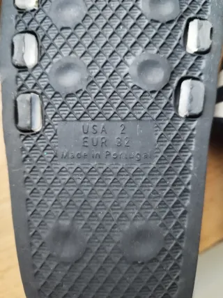 Chanclas estilo Adidas Talla 32