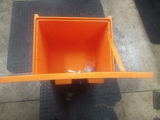 Caja reparto Just Eat naranja