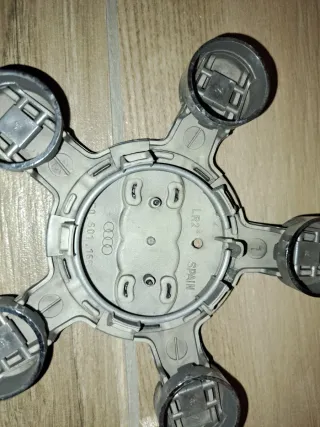 Llantas Audi 17 pulgadas 8JX17H2 ET39.