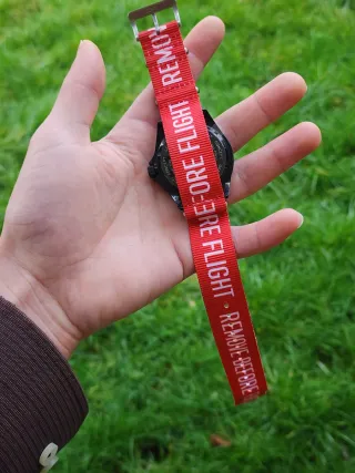 Reloj Prototipo modificado y lleno de liquido