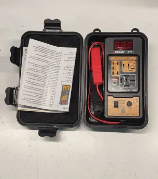 Probador de Relés y Voltímetro ANENG RT01