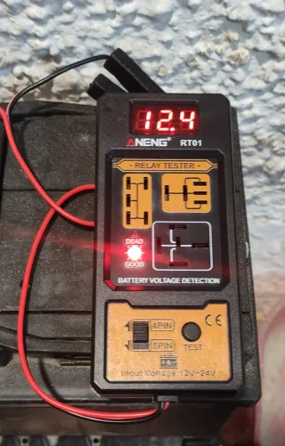 Probador de Relés y Voltímetro ANENG RT01